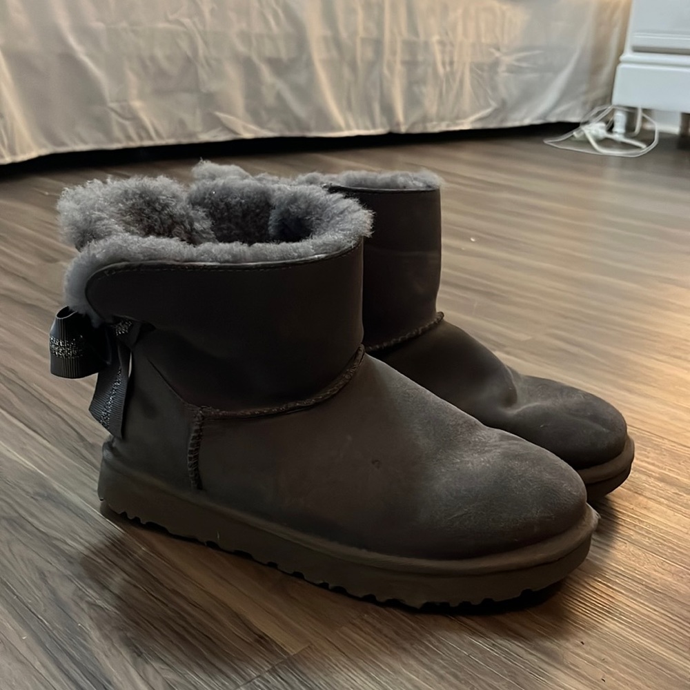 Grey mini uggs